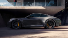 2024 Porsche 911 Carrera 4 GTS Coupe — thumbnail 1