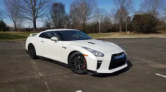 Nissan GT-R — thumbnail 3