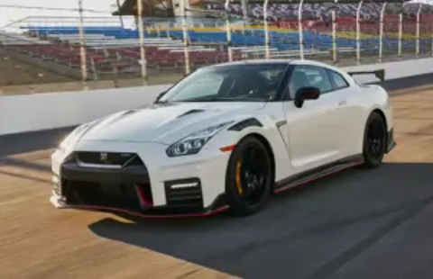 Nissan GT-R