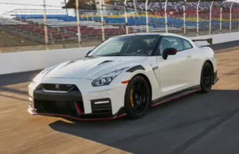 Nissan GT-R
