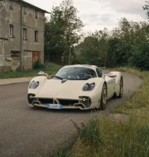 2022 Pagani Utopia