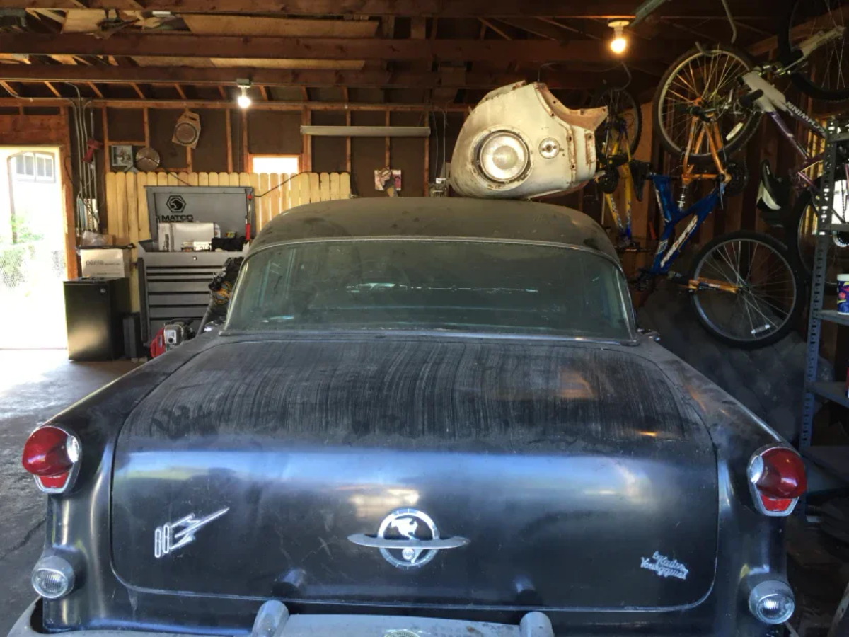 1955 Oldsmobile 88 Sedan  — photo 1