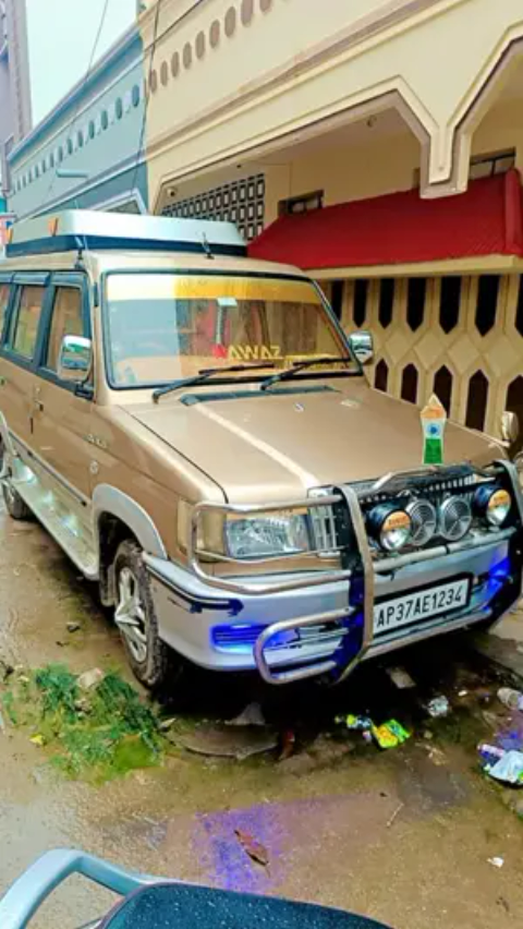 Toyota Qualis (New)