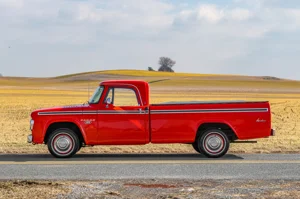 1968-dodge-d100-sweptline-adventurer-is-reassuringly-vintage-181351_1.jpg
